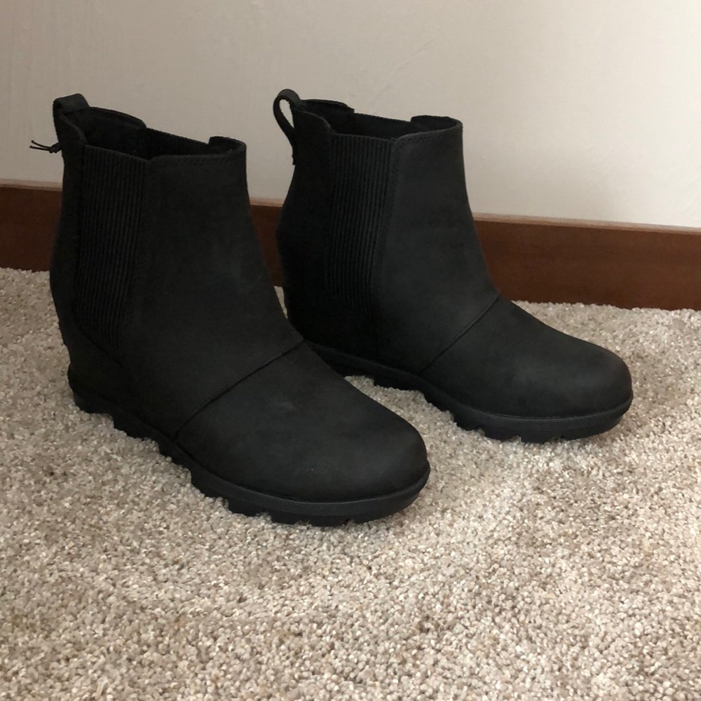 SOREL JOAN OF ARCTIC WEDGE II LEATHER CHELSEA BOOT